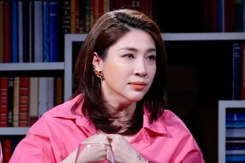 Pha Lê tiết lộ từng bị hỏng thai 13 lần khi cố gắng có con