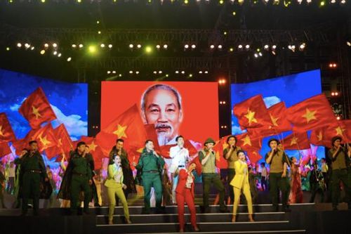 'Tết Độc lập - Bừng sáng khát vọng dân tộc'