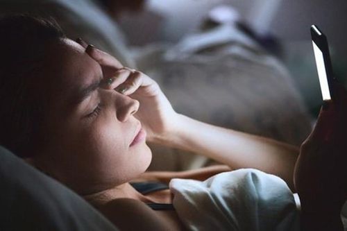 Thói quen sai lầm trước khi ngủ bạn nên chấm dứt càng sớm càng tốt