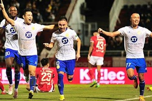 Nam Định 'vô địch' tiền thưởng nóng ở V.League 2022