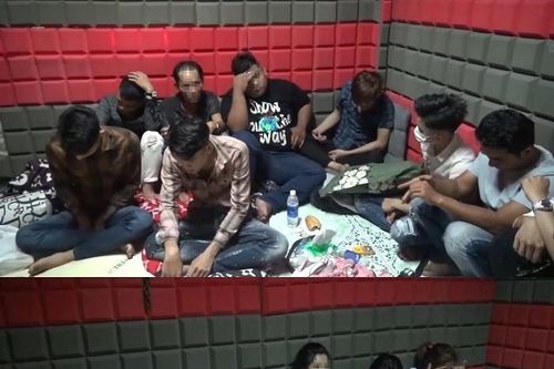 Bình Dương: Hàng chục thanh niên tổ chức 'phê' ma túy tại phòng trọ