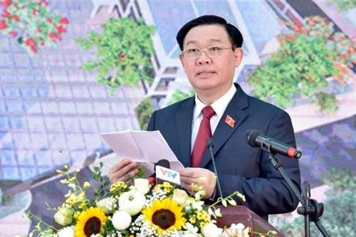 Chủ tịch Quốc hội Vương Đình Huệ: Chăm lo giáo dục là 'chìa khóa' hướng tới tương lai