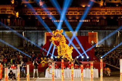 17 đội lân tham gia ngày hội Lân Huế 2022