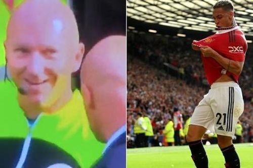 Fan Arsenal bức xúc với phản ứng của một trọng tài sau bàn thắng của Manchester United