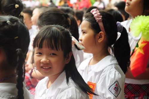 Hơn 62.500 học sinh quận Hai Bà Trưng hân hoan đón chào năm học mới