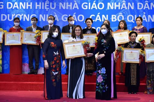Hành trình 10 năm gắn bó học sinh nội trú của cô giáo người Mường
