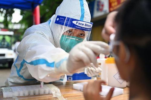Chuyên gia y tế cảnh báo nguy cơ tăng mạnh ca nhiễm COVID-19 mới sau kỳ nghỉ lễ 2/9