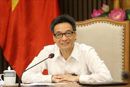 Phó Thủ tướng Vũ Đức Đam dự Lễ Khai giảng trường Tiểu học Trung Tự, Hà Nội