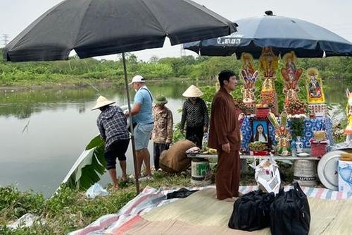 Vụ Hải Như mất tích: Gia đình làm lễ 49 ngày, chuẩn bị tinh thần cho tình huống xấu nhất