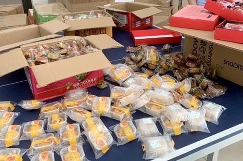 Tết Trung thu cận kề, Bộ Y tế tiếp tục nhắc đẩy mạnh kiểm tra, truy xuất, xử lý nghiêm thực phẩm 'bẩn'