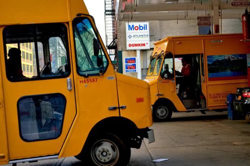 Vì sao giá dầu diesel thế giới khó giảm