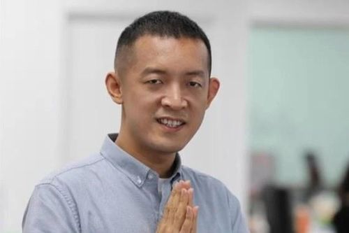 Thần đồng toán học Trung Quốc quay về kinh doanh sau 12 năm đi tu