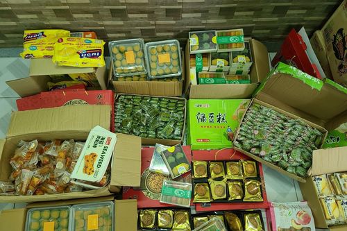 Phát hiện lượng lớn bánh trung thu không rõ nguồn gốc xuất xứ