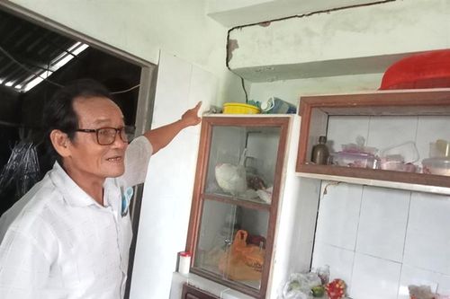 Nhiều nhà dân bị sụt lún do thi công Dự án Hệ thống thoát lũ