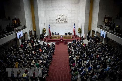 Tổng thống và lãnh đạo Quốc hội Chile thảo luận về cải tổ Hiến pháp