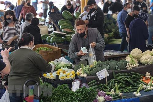 Các nước hỗ trợ người dân xoay xở trong khủng hoảng chi phí sinh hoạt