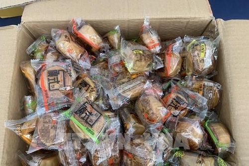 Đà Nẵng tạm giữ hơn 4.500 bánh Trung thu, kẹo không rõ nguồn gốc