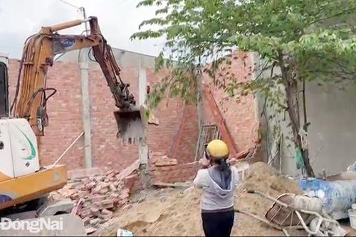 Phát hiện và cưỡng chế 'nóng' 2 công trình nhà ở xây dựng trong 4 ngày nghỉ lễ