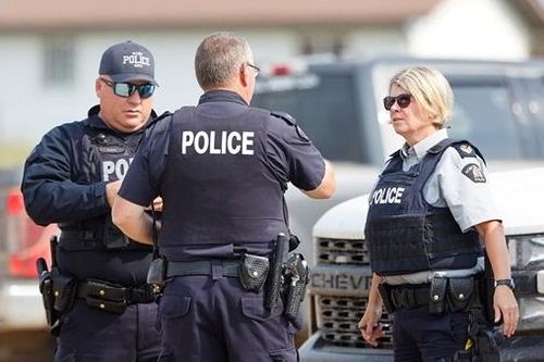 Vụ đâm chém đẫm máu tại Canada: Truy lùng đối tượng lẩn trốn