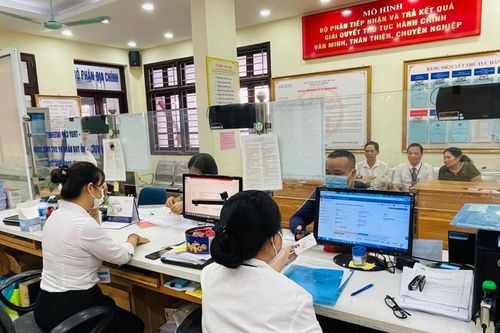 Triển khai thí điểm mô hình 5 thủ tục hành chính không chờ, không giấy hẹn