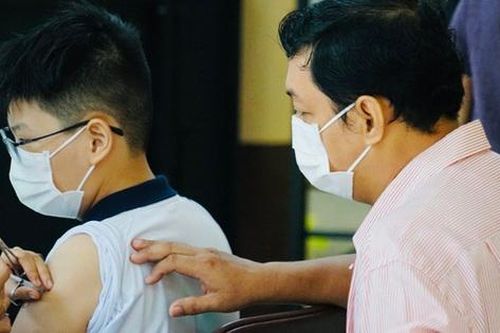 Đừng để trẻ gián đoạn việc học do mắc COVID-19 vì chưa được tiêm vaccine