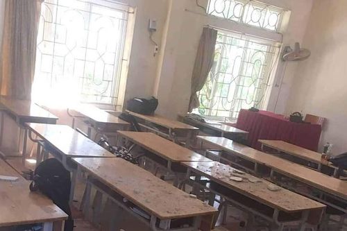 Rơi vữa trần phòng học tại Trường THPT Quang Minh: Tâm lý các em học sinh đã ổn định