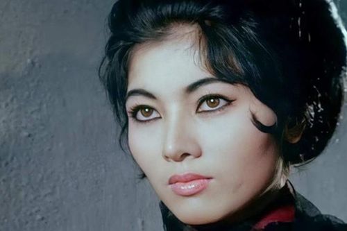 'Người đẹp Bình Dương' Thẩm Thúy Hằng qua đời