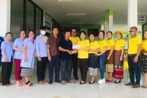 Người Việt tại Bắc Lào chung tay khắc phục hậu quả bão Maon
