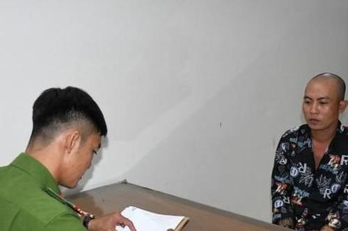 Giết người yêu rồi tự tử bất thành, quay ra cướp tài sản bỏ trốn