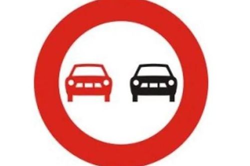 Biển báo cấm vượt và những điều cần biết rõ