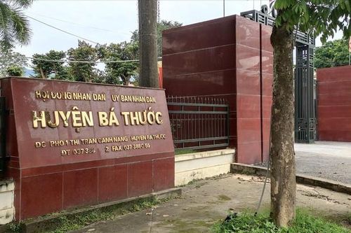 Cán bộ ở Thanh Hóa tự ý in thêm 4.000m2 đất vào sổ đỏ của dân