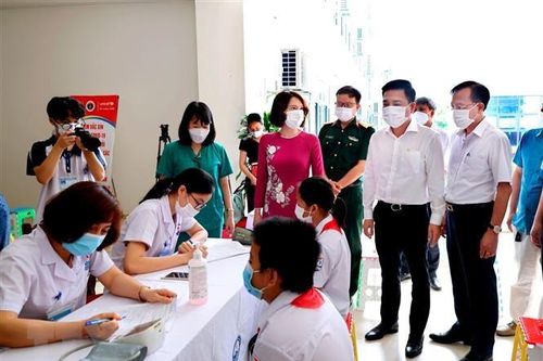Vĩnh Phúc phát động chiến dịch truyền thông về tiêm vaccine