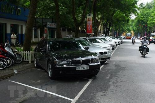 Hà Nội còn 12 dự án bãi đỗ xe có chủ trương chấm dứt đầu tư