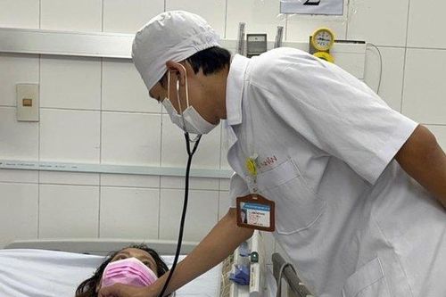 Cứu sống bệnh nhân sốt xuất huyết nguy kịch bằng kỹ thuật ECMO