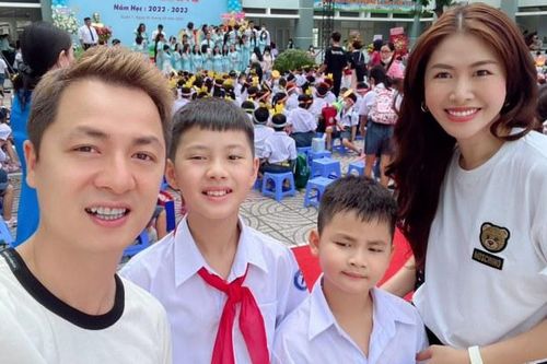 Dạy con như vợ chồng Đăng Khôi: Không tạo áp lực, con không nghĩ mình đặc biệt khi bố mẹ nổi tiếng