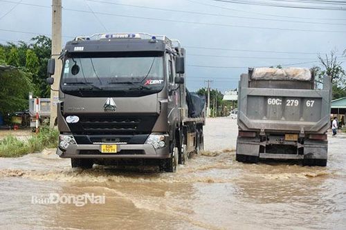 Ngập nặng, cúp điện diện rộng tại P. Phước Tân, TP.Biên Hòa