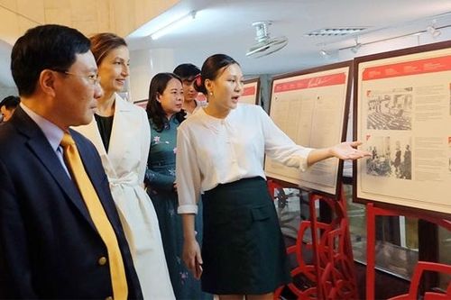 Di sản Hồ Chí Minh đối với nhân loại