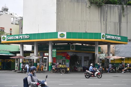 Bộ Công Thương chưa rút giấy phép 5 doanh nghiệp xăng dầu đầu mối