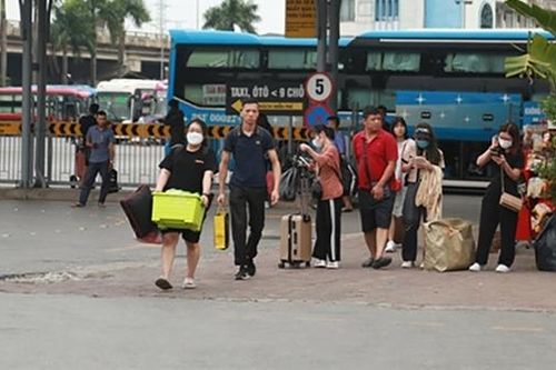 Cước vận tải đồng loạt giảm... 'nhỏ giọt'