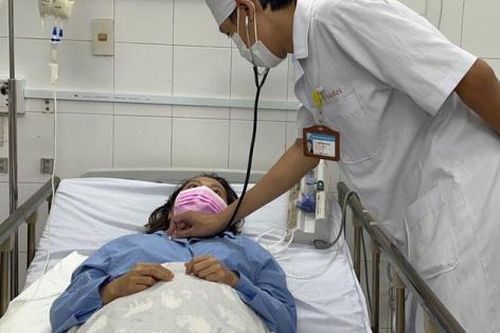 Cứu sống bệnh nhân sốt xuất huyết biến chứng viêm cơ tim