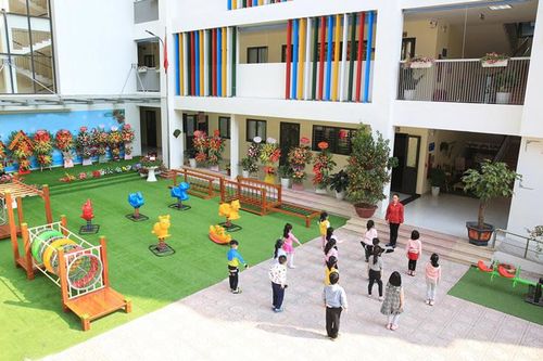 Khắc phục tình trạng trường học có sĩ số học sinh/lớp vượt quá quy định