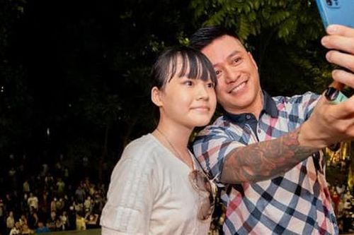 Động thái của Tuấn Hưng giữa thông tin bị xem xét xử phạt vì tổ chức liveshow ở ban công