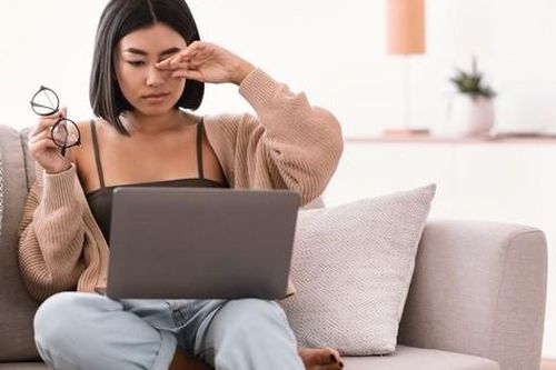 Khô mắt - Câu chuyện thời đại 4.0 và lời giải đáp của chuyên gia