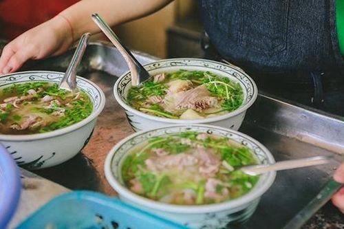 Hồn xưa bến lạ
