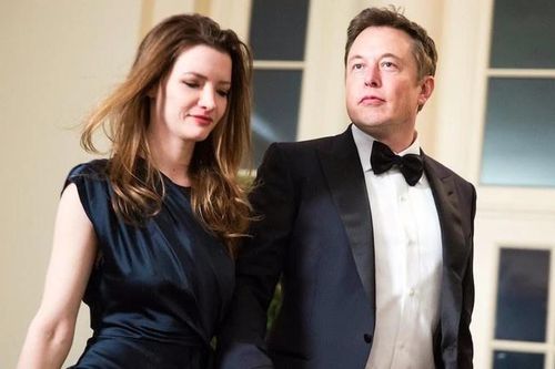 Cuộc hôn nhân kỳ lạ của Elon Musk