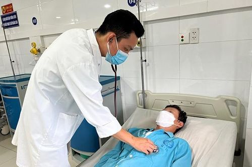 Cứu sống nam thanh niên bị đâm thấu ngực, thủng tim