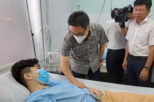 Vụ cháy ở Bình Dương: Phó Thủ tướng Vũ Đức Đam thăm hỏi người bị thương và gia đình nạn nhân