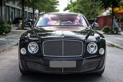 Cận cảnh Bentley Mulsanne 'chạy chán' 8 năm, bán hơn 11 tỷ ở Hà Nội