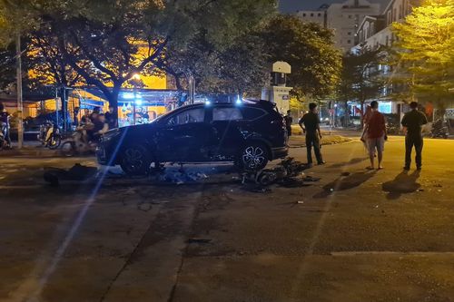 Lái xe ô tô gây tai nạn liên hoàn ở Hà Nội có dấu hiệu say xỉn