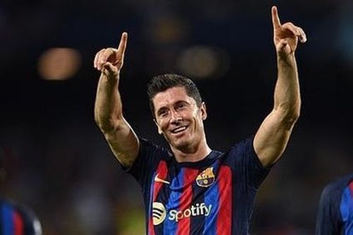 Barca thắng đậm Viktoria Plzen, Liverpool thua tan nát Napoli